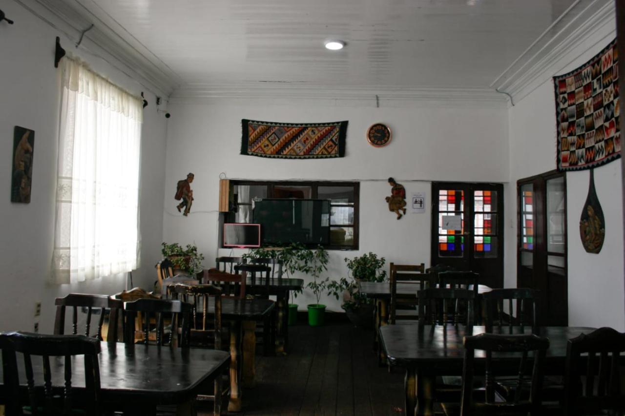 Rummy Hostal Uyuni Exterior photo